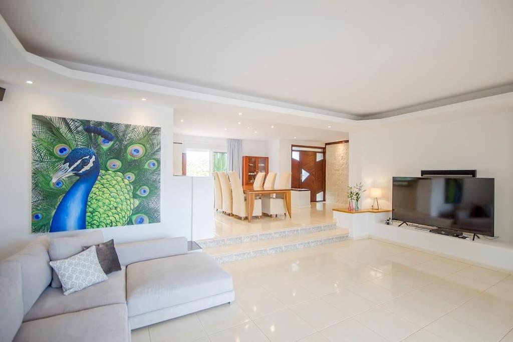 Luxe Villa With Private Pool, Jacuzzi And Spectacular Views Costa Adeje  Exterior foto