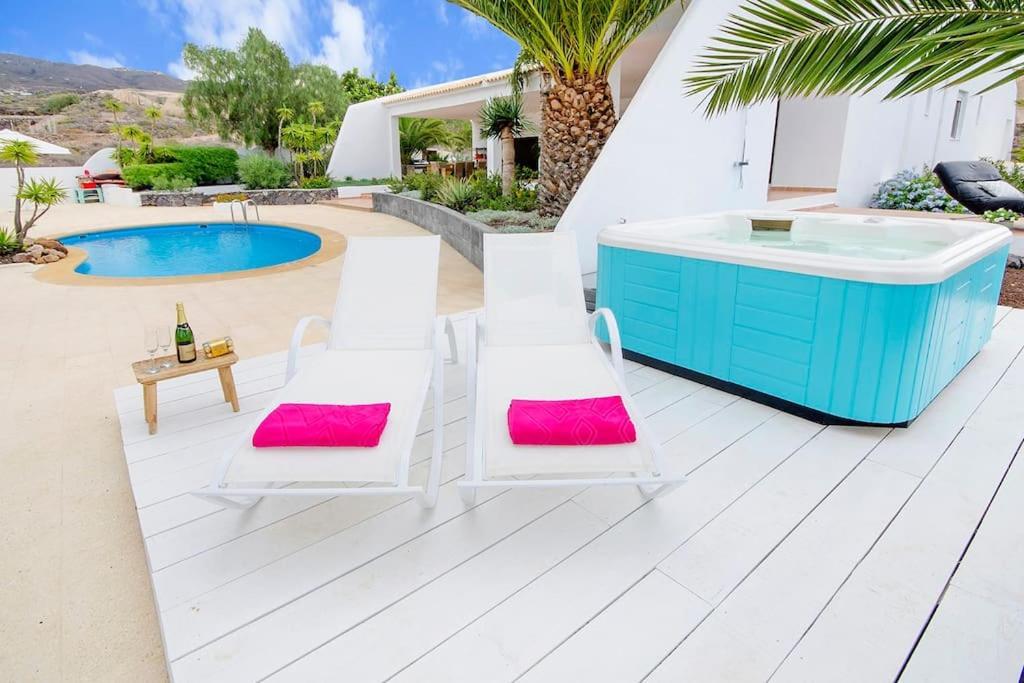 Luxe Villa With Private Pool, Jacuzzi And Spectacular Views Costa Adeje  Exterior foto